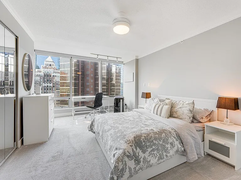837 Hastings St W #1605 — Photo 4