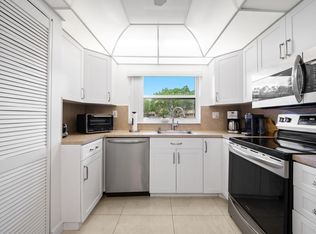 9330 Sunrise Lakes Blvd APT 104, Sunrise, FL 33322