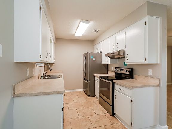 4th image of 2204 John Morton Rd
