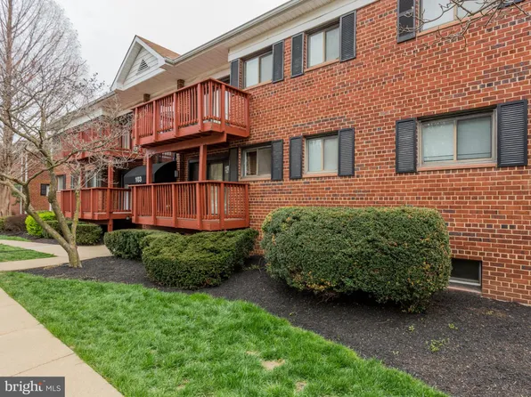 103 Skyhill Rd APT 6, Alexandria, VA 22314
