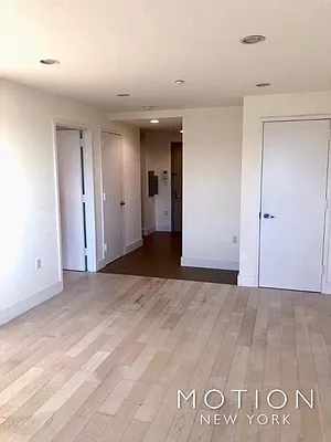 Rented by MOTION New York | media 12