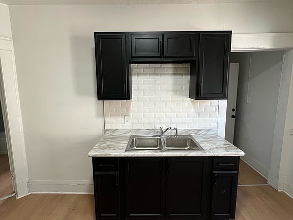 5th image of 9714 Orleans Ave #2