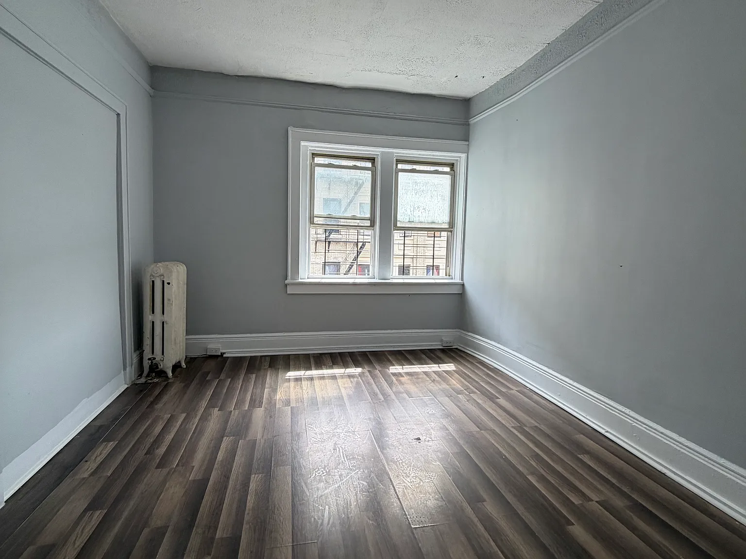 2 bed, $2,400 — Photo 4