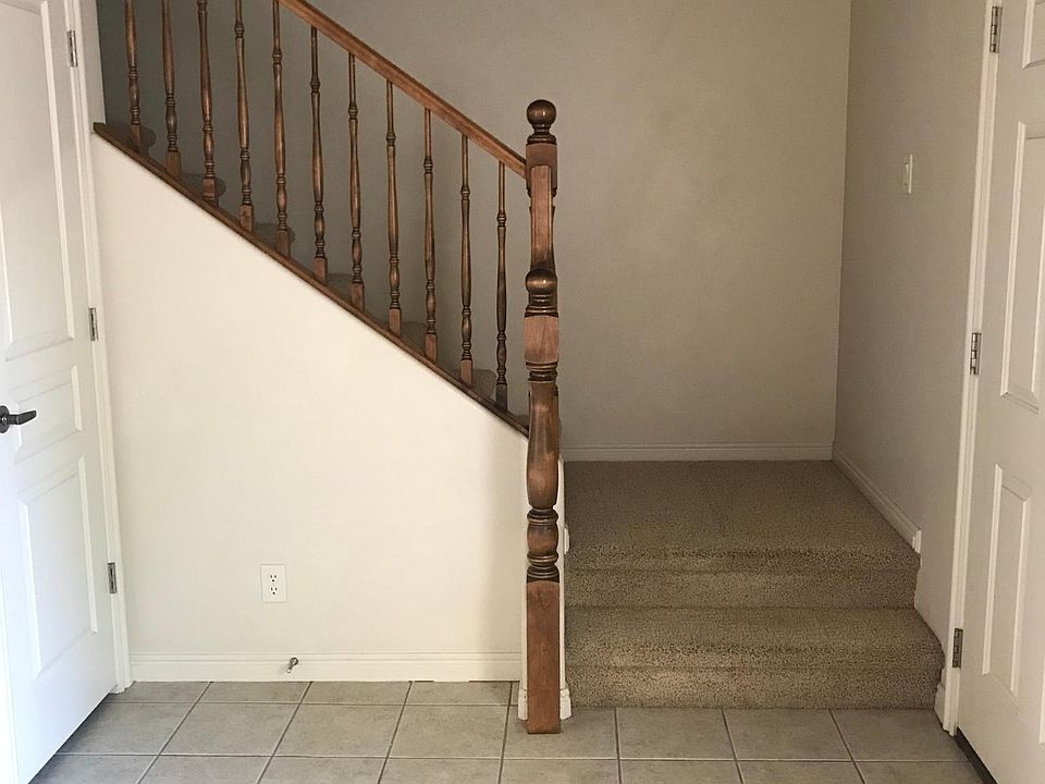 Access to upstairs Bedrooms