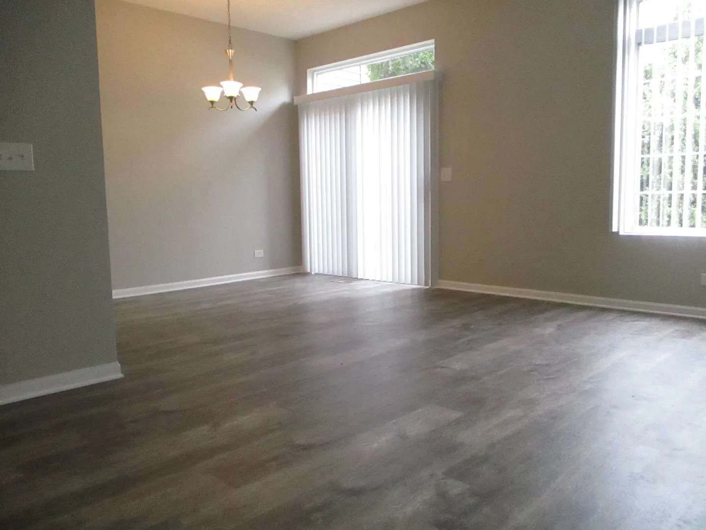 2 bed, 1.5 bath, 1346 sqft, $2,195 — Photo 3