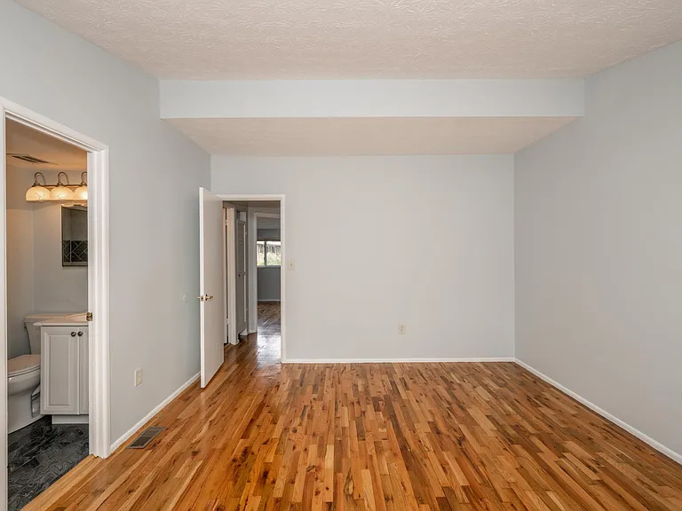 7752 Montgomery Rd #73 — Photo 22