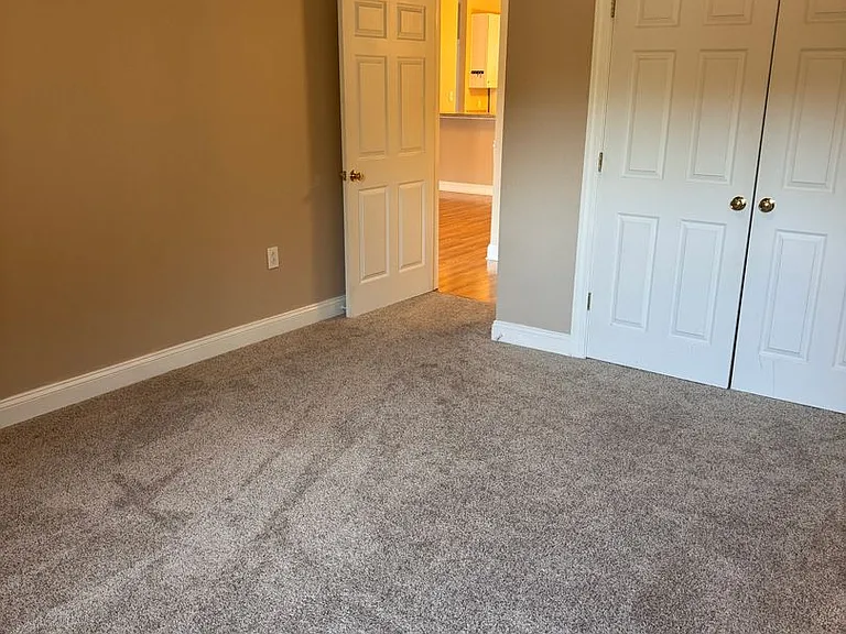 10 Shoreline Dr — Photo 32