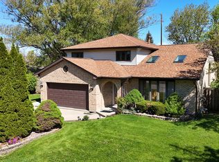 160 Aster Ln, Hoffman Estates, IL 60169