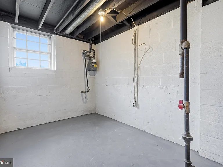 6741 Kincheloe Ave — Photo 34