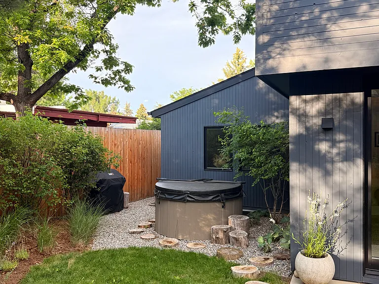 3023 7th St — Photo 33