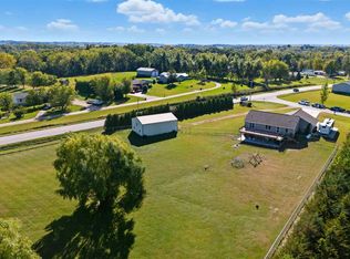 22980 105th St, Anamosa, IA 52205