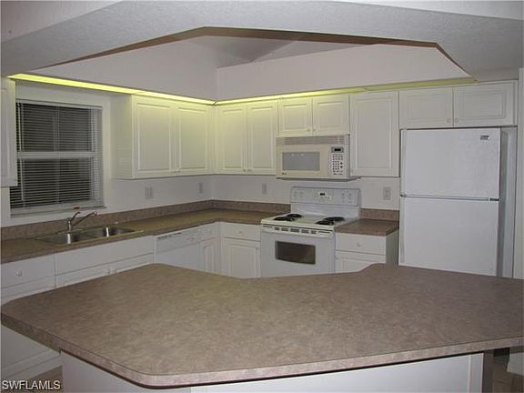 3rd image of 2112 NW 23rd Ave