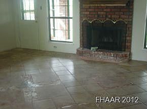3rd image of 4912 Leaning Oak Dr