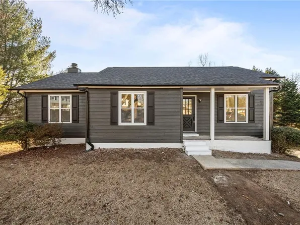 3510 Cedartree Ter, Winston Salem, NC 27127