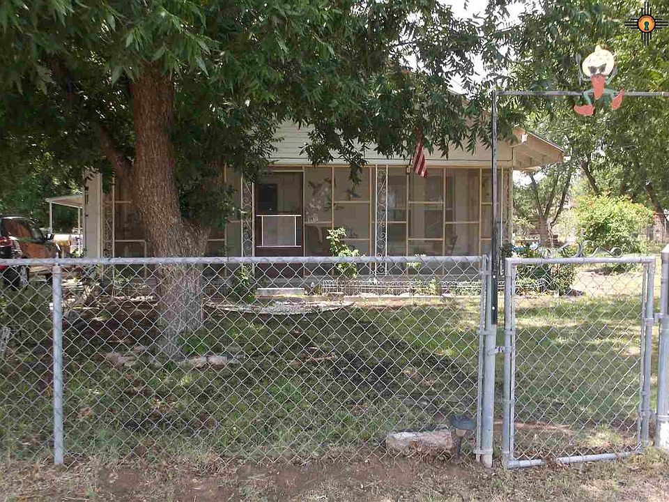 3Bd, 1 Bth, 1558 sf, 0.6 acr