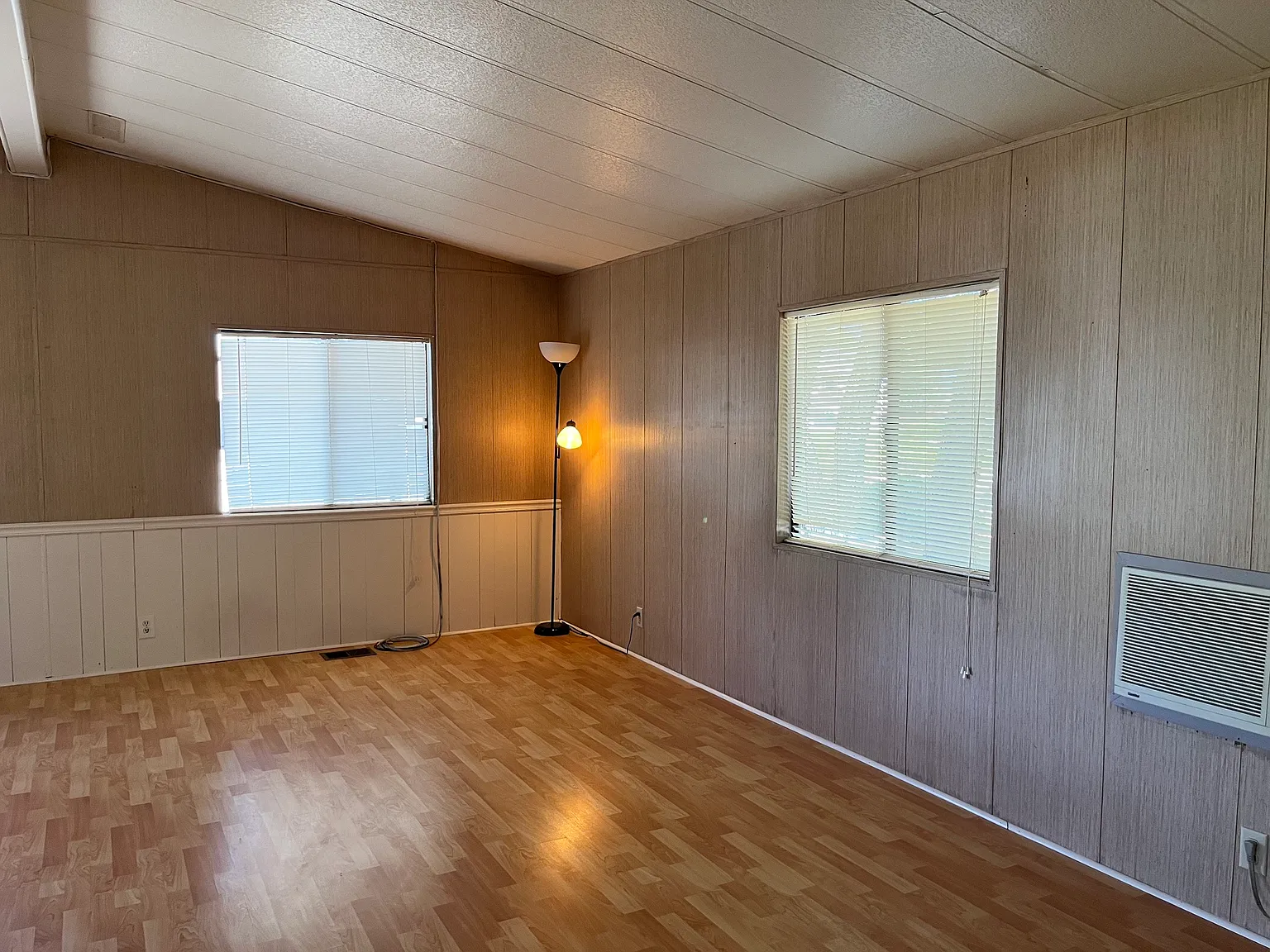 2 bed, 960 sqft, $2,395 — Photo 3