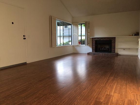 Open Large Living Room with Vaulted Ceilings