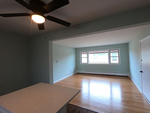 3rd image of 839 Lathrop Ave APT 2W