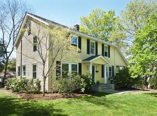 8 Vista Rd, Wellesley, MA 02481