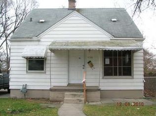 8286 Strathmoor St, Detroit, MI 48228