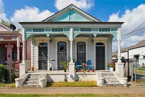 2422 Columbus St Photo 1