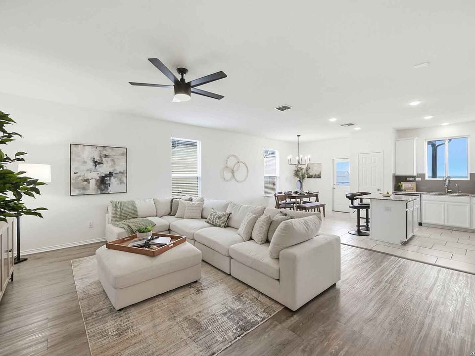 1st image of 10318 McQueeney