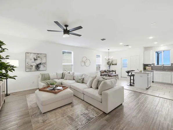 10318 McQueeney, San Antonio, TX 78252