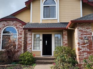 300 Greystone Dr, Antioch, CA 94509