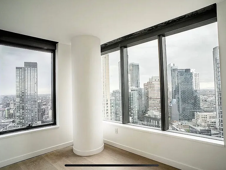 3 Court Sq #2607 — Photo 6