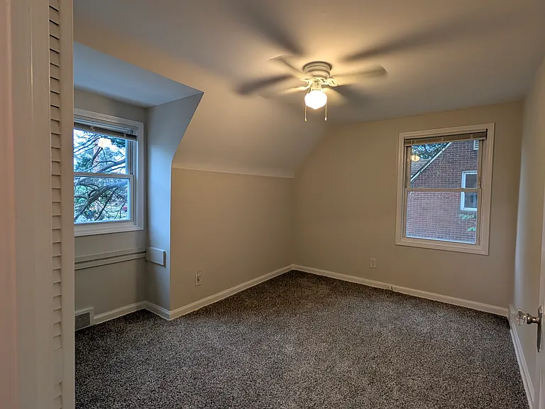 7405 Curtis St — Photo 5