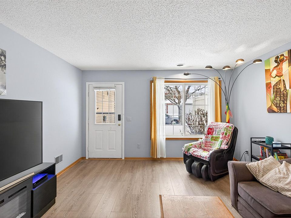 1st image of 15749 Fjord Ave