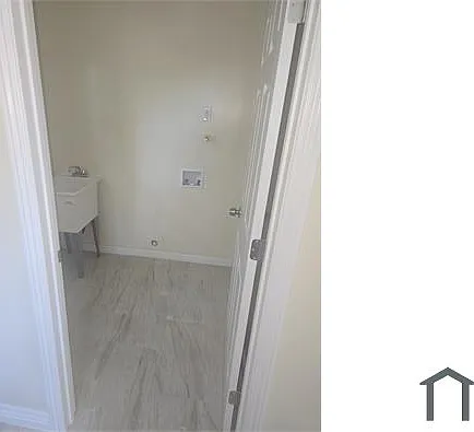 3 bed, 1200 sqft, $3,500 — Photo 4