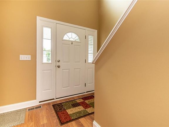 4th image of 3505 Glenwood Blvd