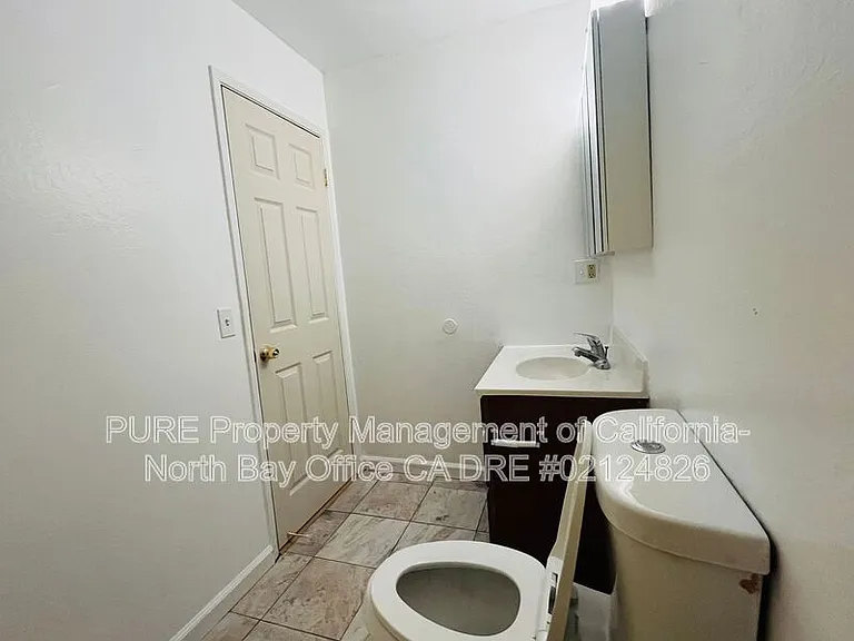 780 El Rio St #B — Photo 9
