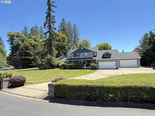 161 River Club Dr, Roseburg, OR 97471