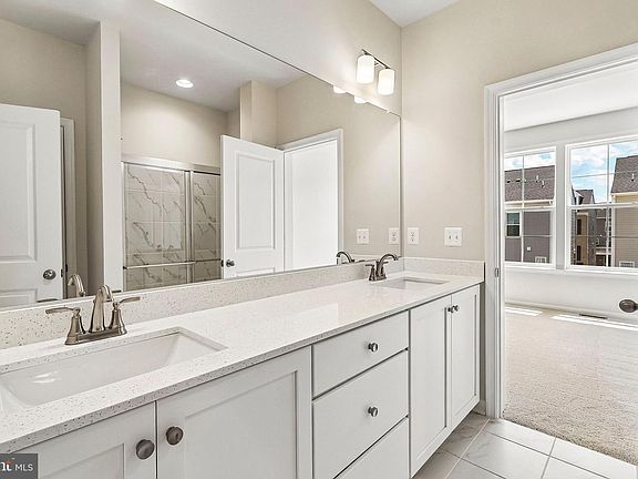 5th image of 2829 Laleh Way
