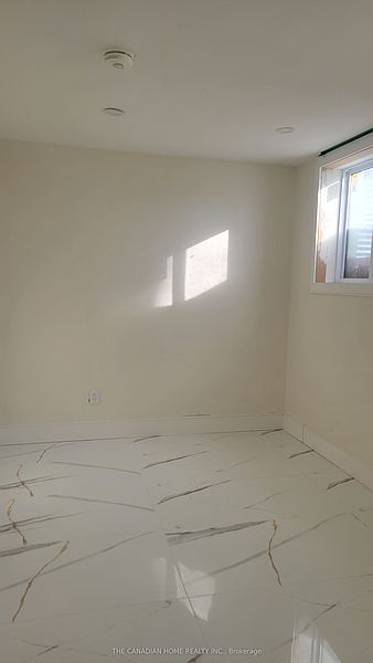 Toronto House for rent - 4 Bedrooms — photo 7