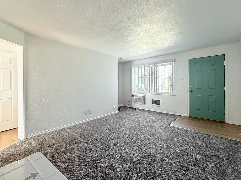 Sun Basin Apartments — Photo 10