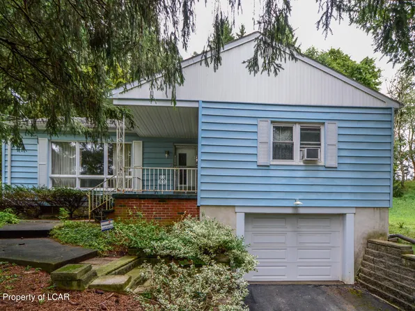 1591 W 8th St, Wyoming, PA 18644