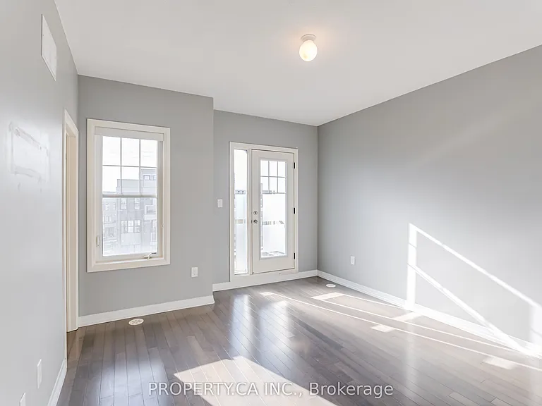 24 Clarington Blvd — Photo 33