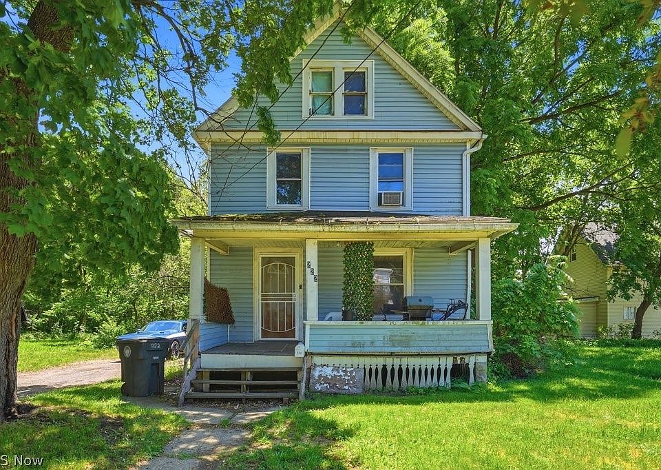 1st image of 222 W Miller Ave