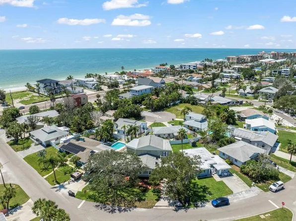 30 160th Ave, Redington Beach, FL 33708