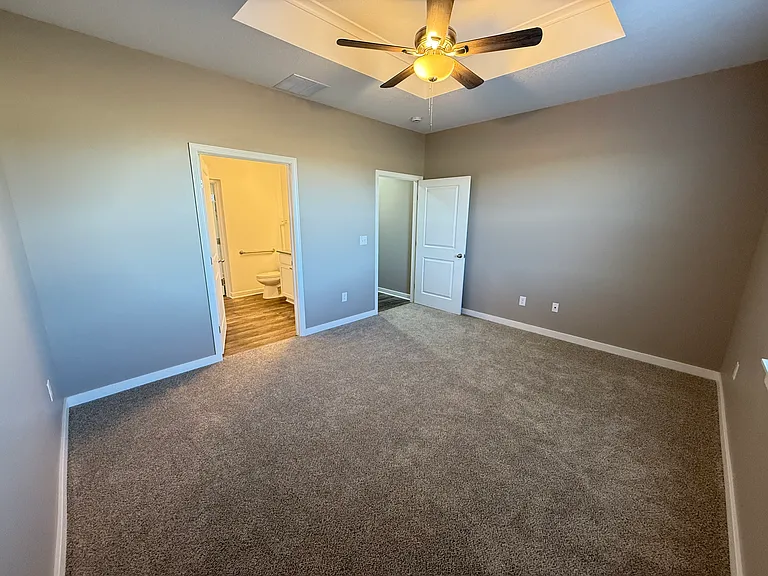 2630 N Liberty Ln #F — Photo 8