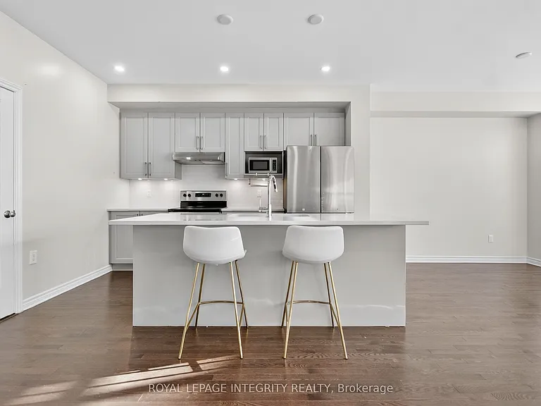 165 Angelonia Cres — Photo 8