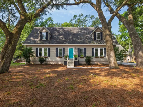 1519 Rifle Range Rd, Mount Pleasant, SC 29464