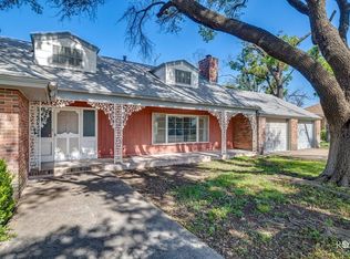 906 Avenue J, Ozona, TX 76943