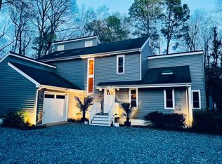 3513 Walkers Ferry Ct, Midlothian, VA 23112