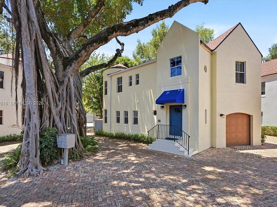 1st image of 2917 Jackson Ave #6
