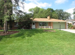 2609 Bittersweet Ln, Saint Paul, MN 55109