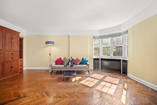 1st image of 120 Cabrini Blvd APT 25